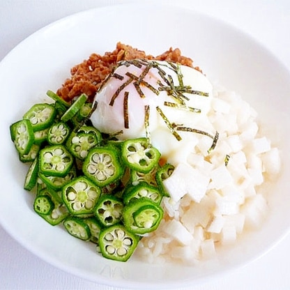 疲労回復ネバネバ丼　納豆オクラ長芋温泉卵